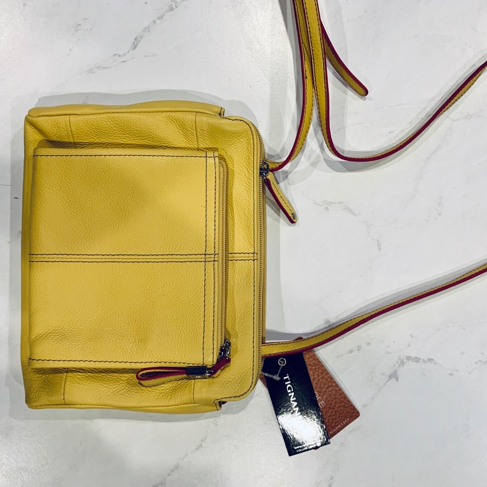 NWT Tignanello leather purse